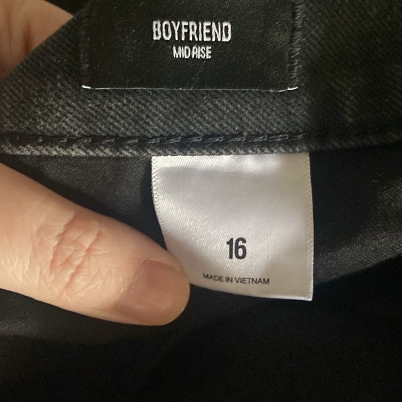 Express Mid Rise Black Ripped Rolled Hem Boyfriend Jeans - Picture 4 of 4